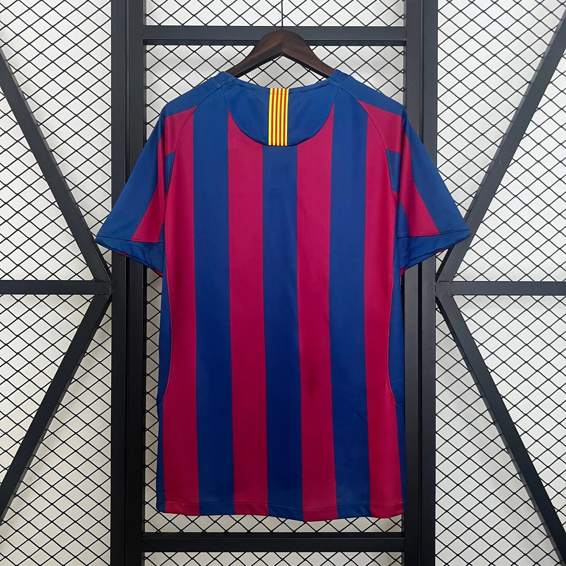 Camisa Barcelona I 2005-2006 Retrô Vermelha/Azul