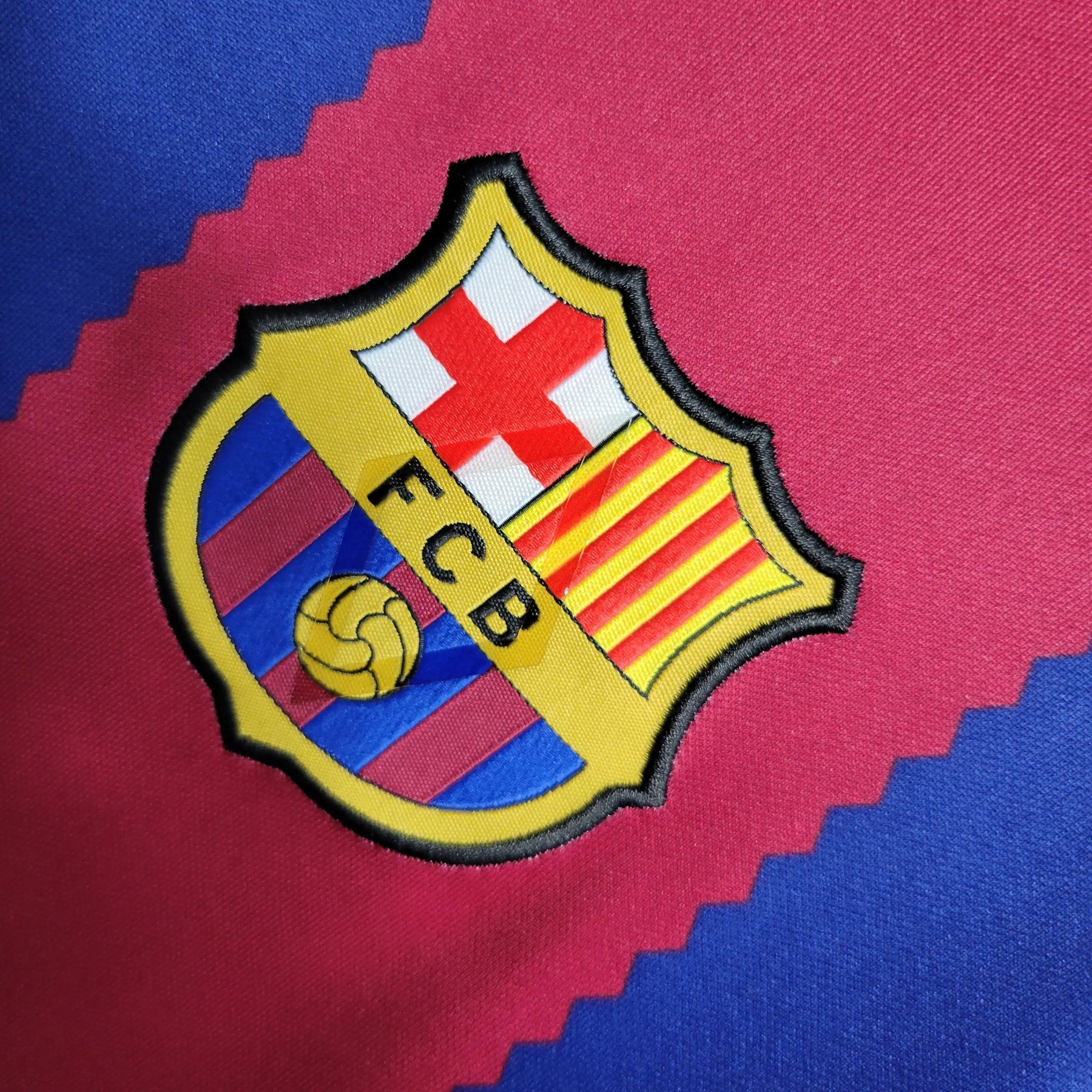 Camisa Barcelona I 23/24 Vermelha e Azul Masculina