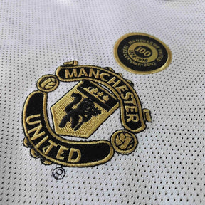 Camisa Manchester United Dupla Face 100 Anos Retrô 2001/2002 Branca / Dourada Masculina